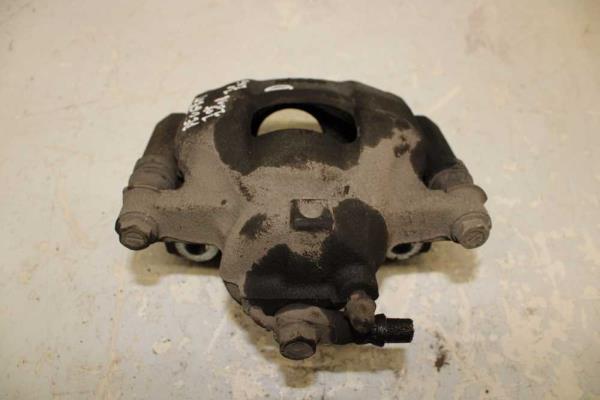 MACHOIRE AVANT DROITE CITROEN C1 / PEUGEOT 107 / 108 / TOYOTA AYGO - Vue 2